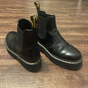 DR. MARTENS 2976 Quad Platform Black Womens Chelsea Boots